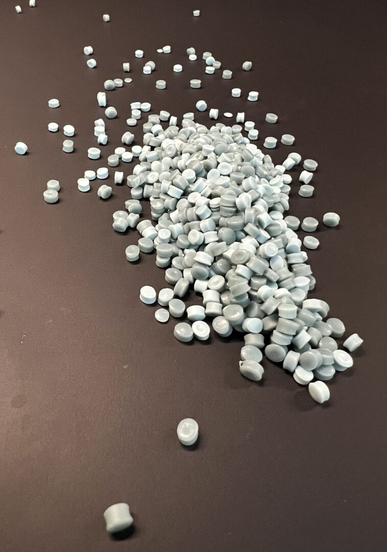 Best quality plastic raw material from bulk bags manufactured by Accon, which is the number one company on the market for PCR bulk bags.